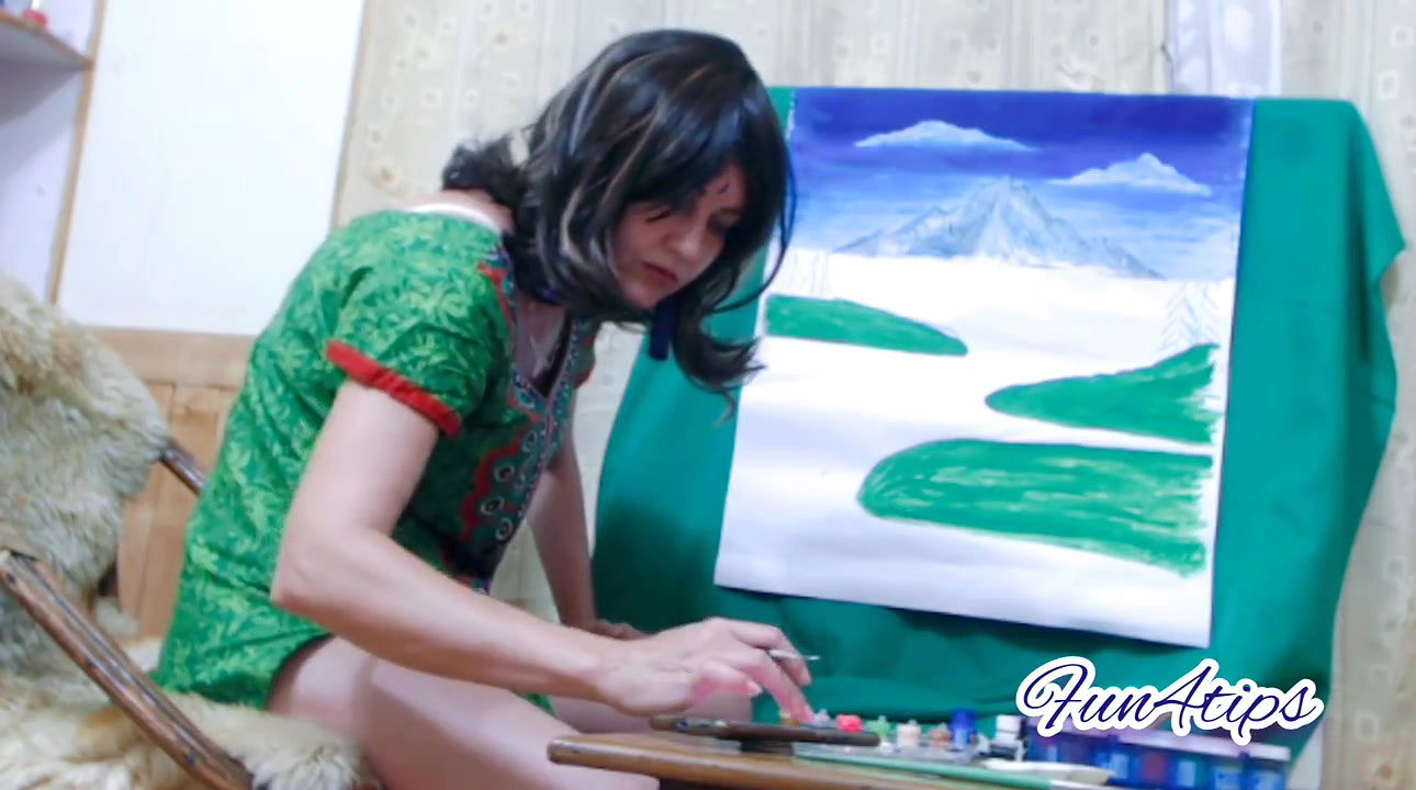 Sexy Artist Live on Camera