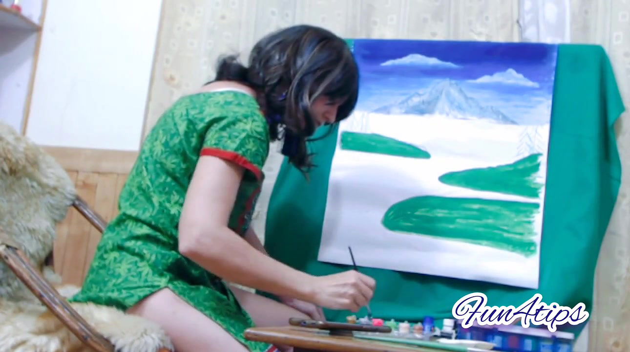 Sexy Artist Live on Camera