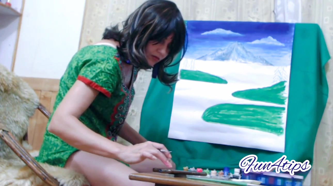 Sexy Artist Live on Camera