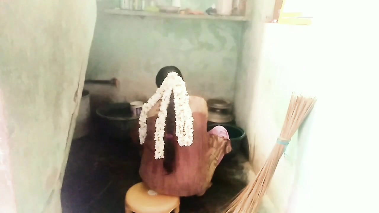 Desi Aunty When Cleaning Dishes Blowjob
