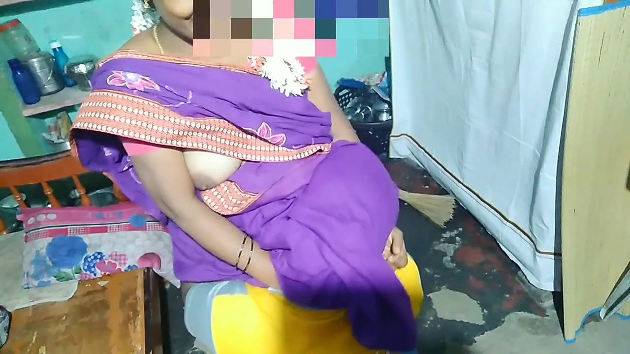 House Owner Having Sex with Tamil Aunty