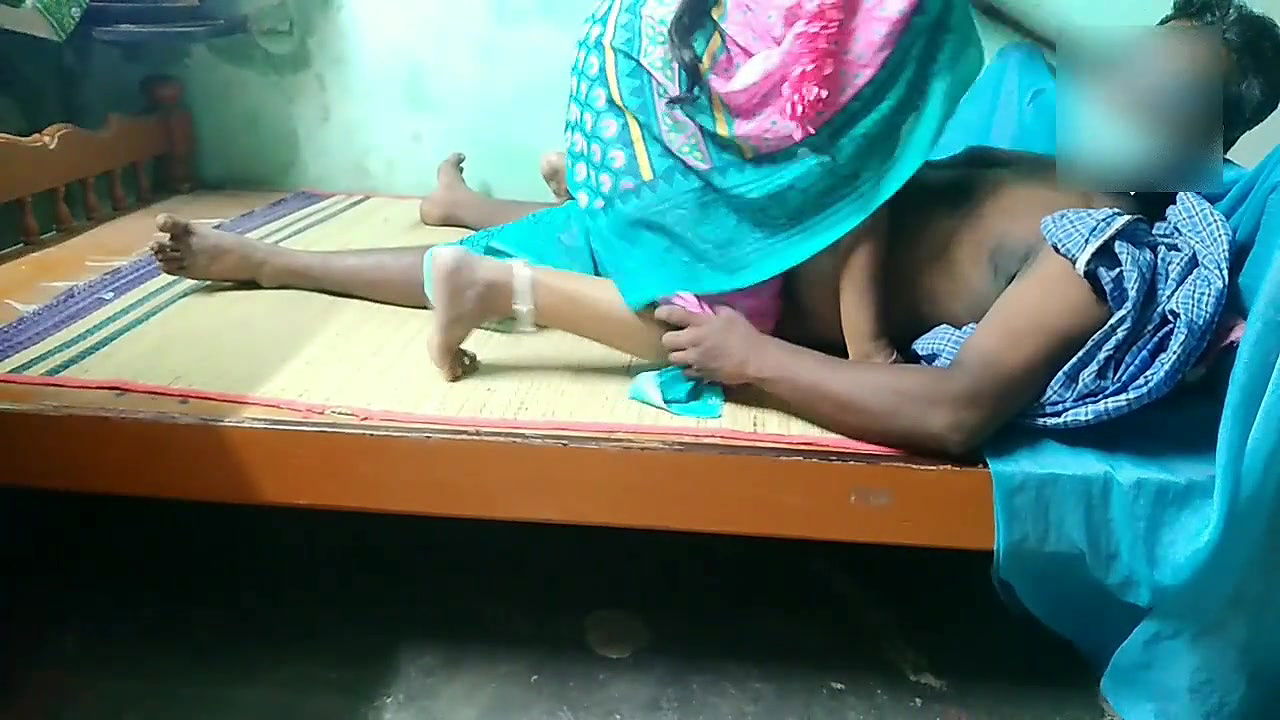 Indian Aunty Fucking Village Boy with House