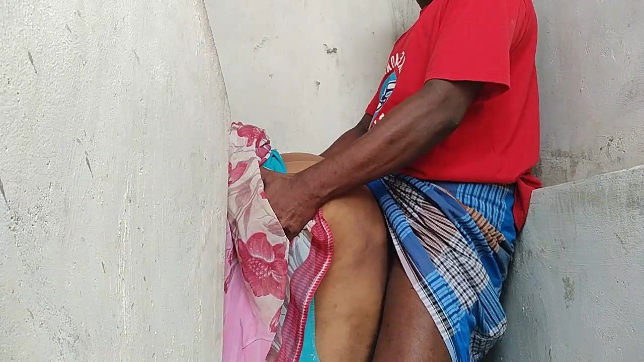 Indian Desi Tamil Aunty Doggy Style