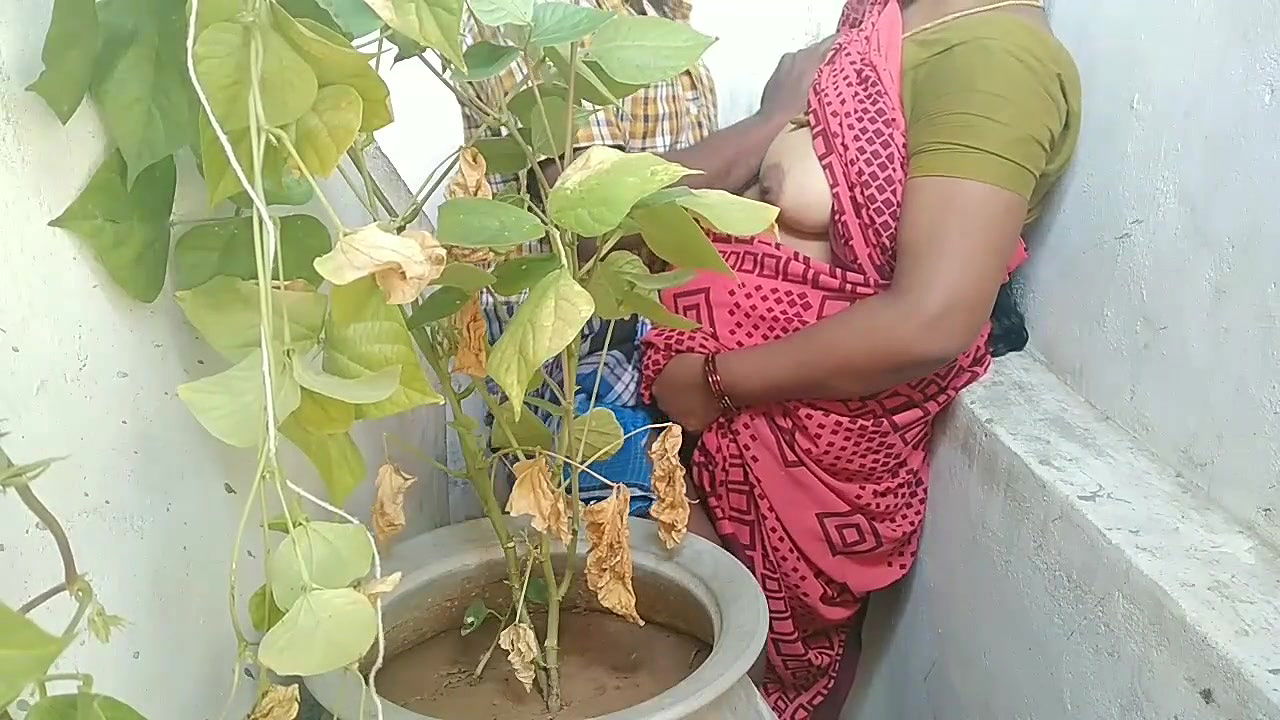 Indian House Woife Sex with House Woner