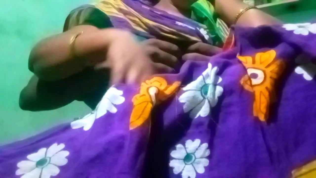 Indian Village Aunty Big Boobs