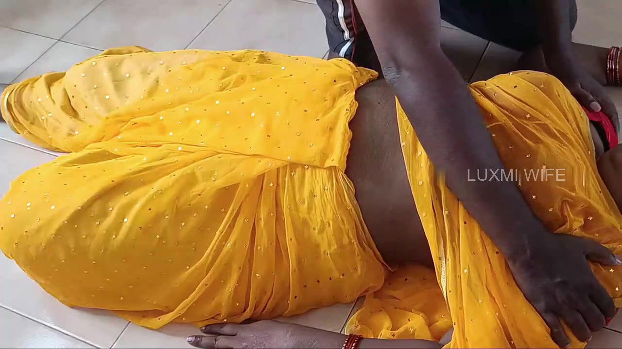 Electrician Fucking Housewife Sexy Saree- Part 1