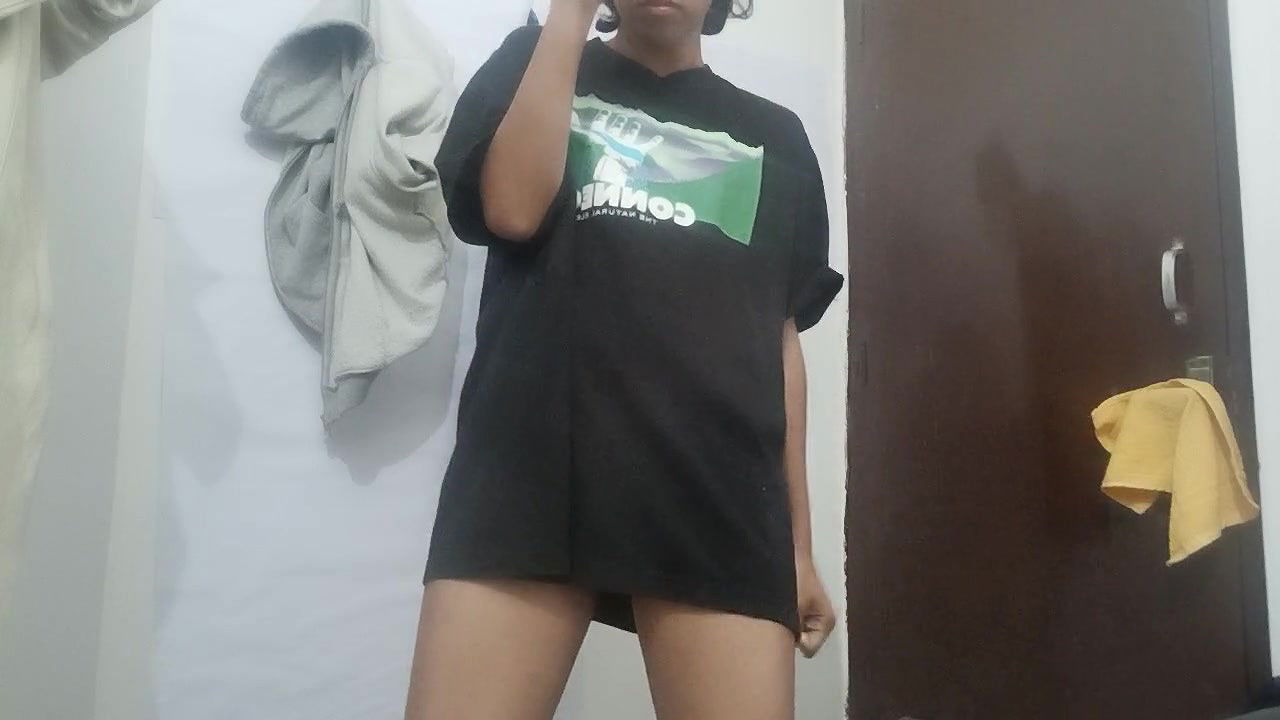 Stunning College Girl Solo Show