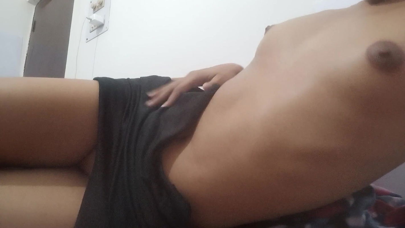 Sexy Girl Masturbation In The Bedroom