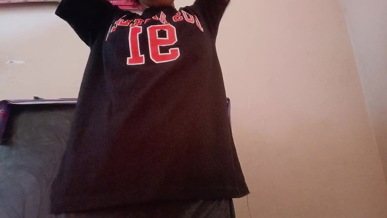 Sexy Fingers Herself for Neighbour