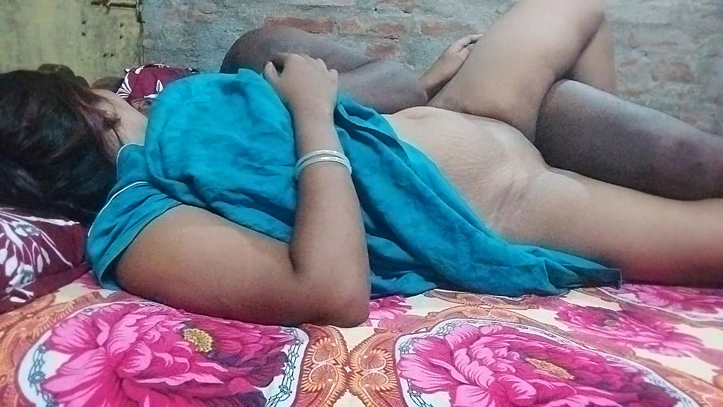 My best friend sent me a video of her masturbating Desi Girl Fun