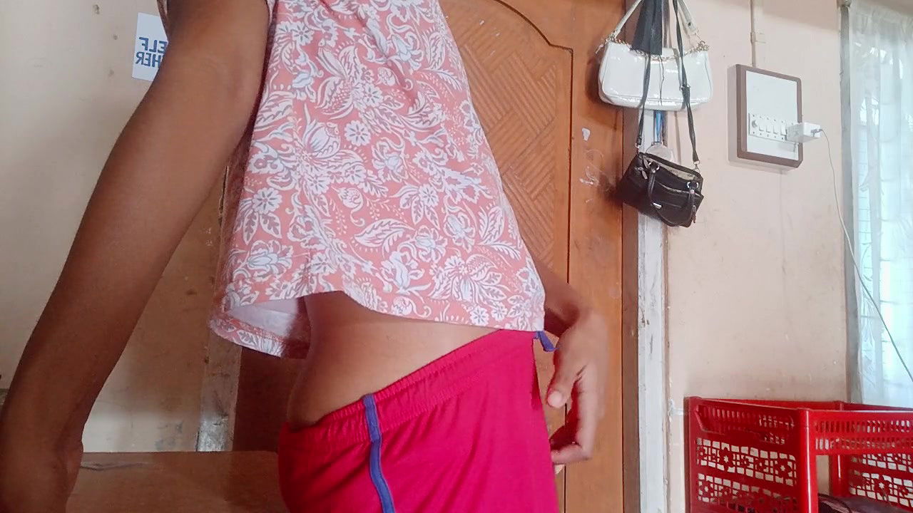 Kadak Maal Display Her Boobs