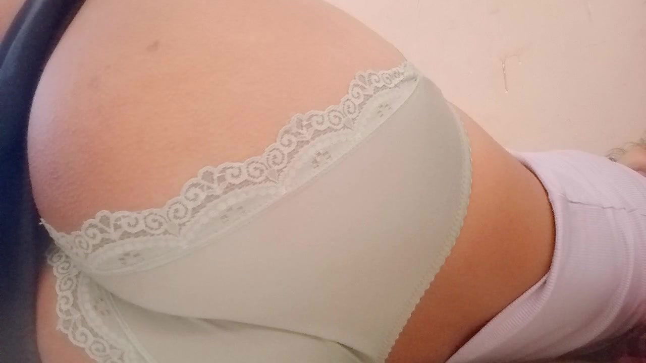 Indian Hot Girl Masturbates for Her Boyfriend