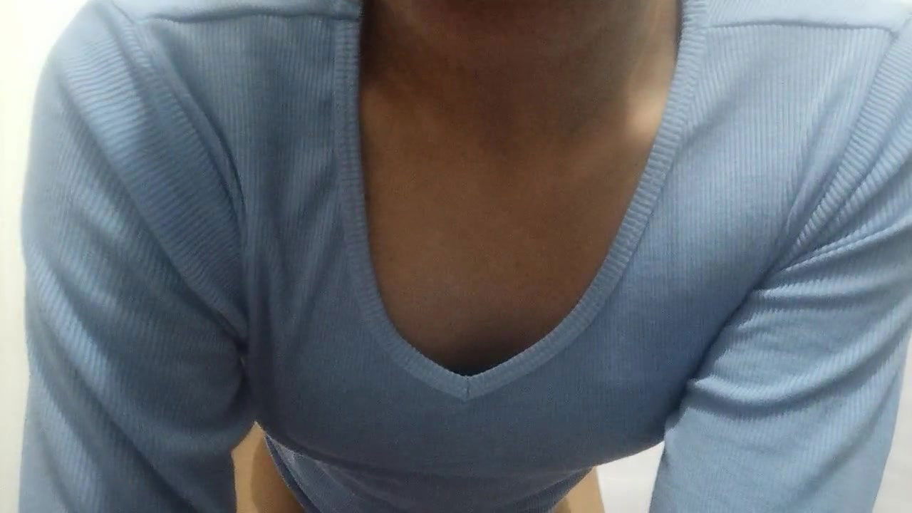 Indian girl solo masturbation and orgasm video. Desi Girl Fun