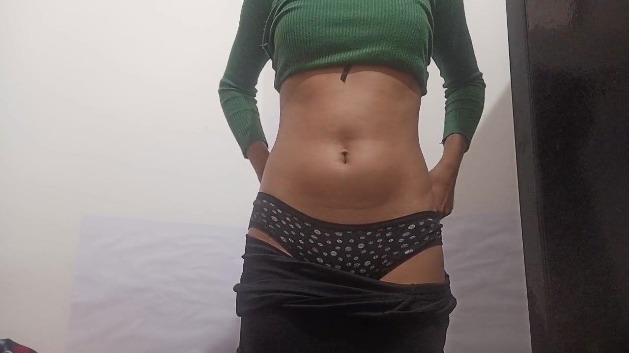 Indian Girl Shows Pussy