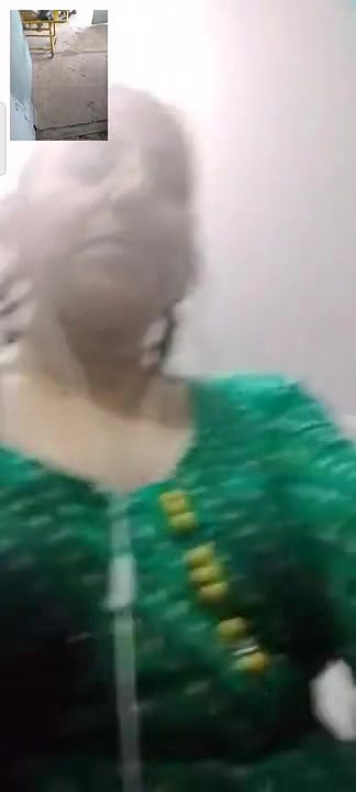 Married Paki Milf Bathing