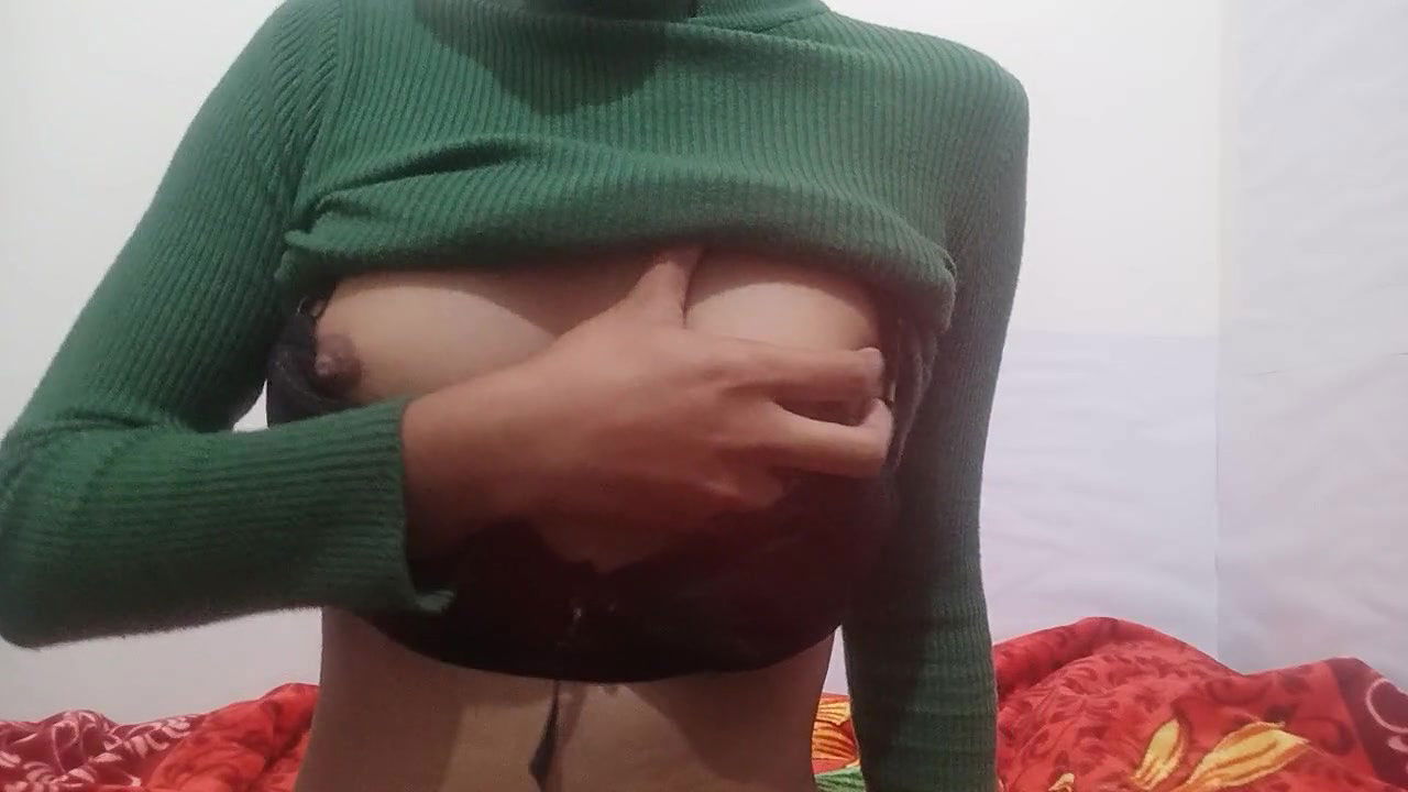 Horny Indian Girl. Enjoy It