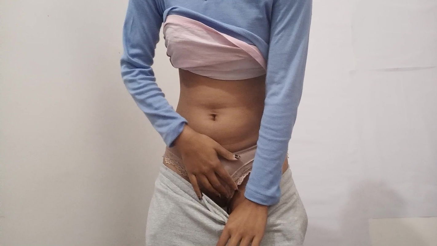 Desi viral college girl hairy pussy homemade masturbation. Desi Girl Fun