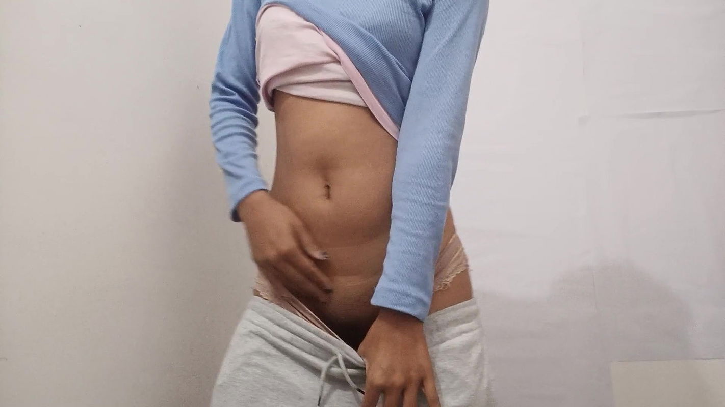 Desi viral college girl hairy pussy homemade masturbation. Desi Girl Fun