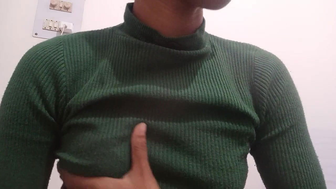 Desi Indian Girl Showing Boobs. Desi Girl Fun