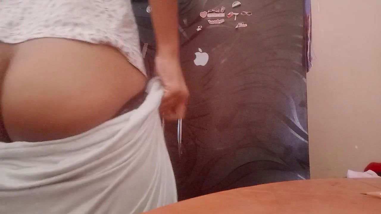 Desi girl showing pussy and boobs