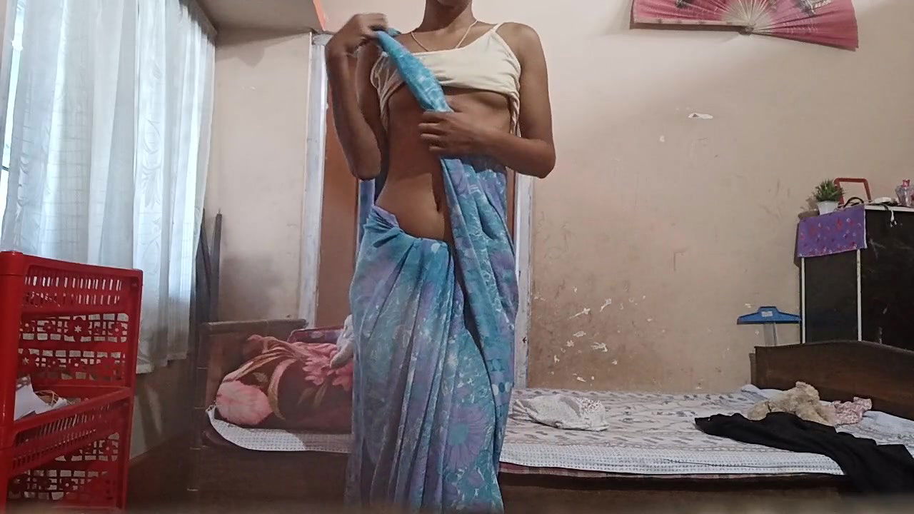 Desi girl in Saree
