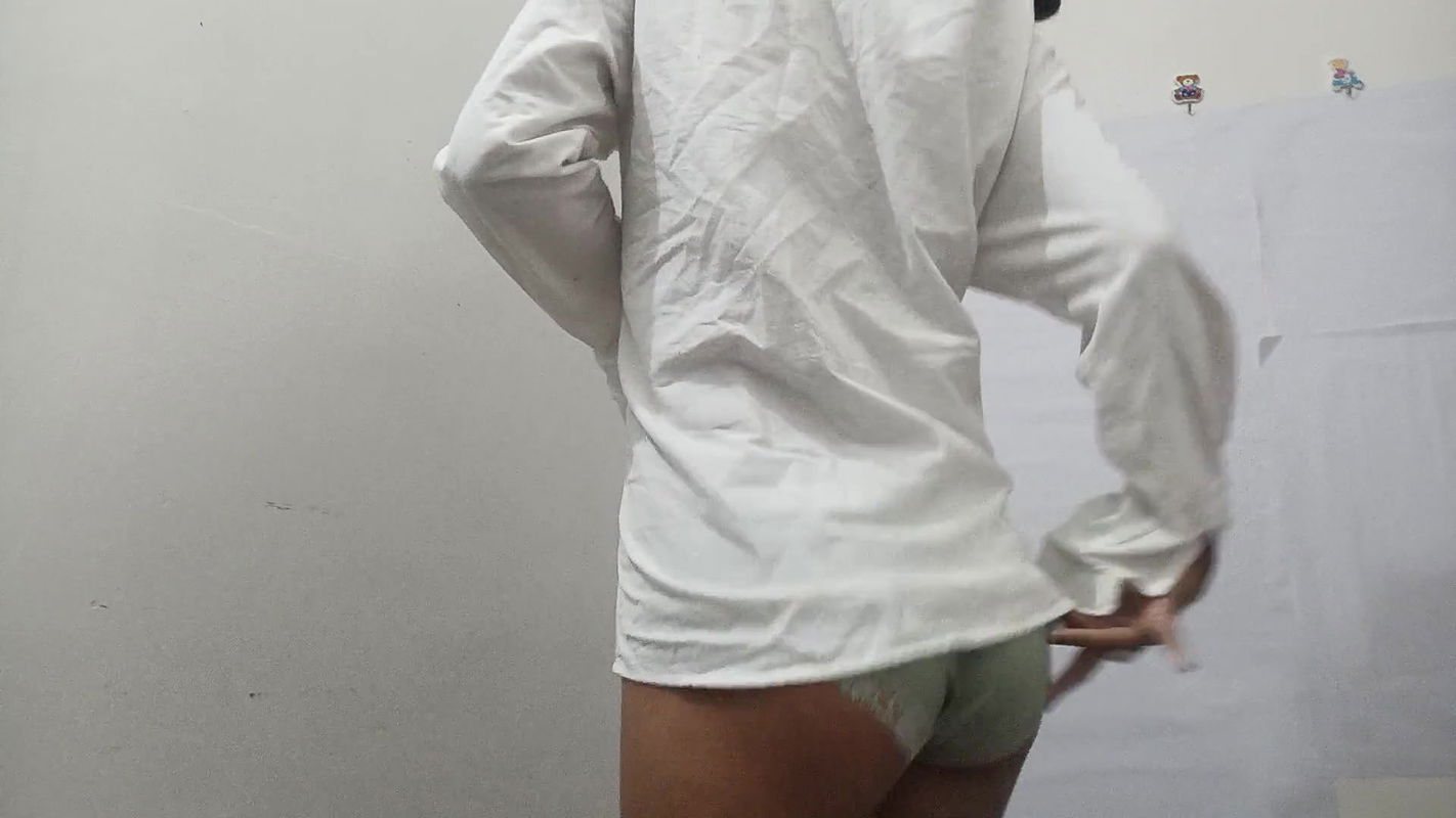 Desi Girl Fun – Indian Young girl Shows her Beautiful body