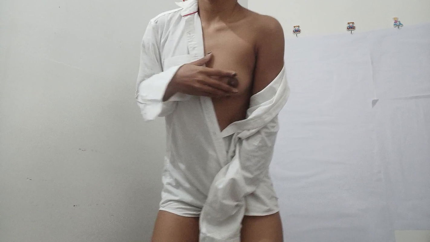 Desi Girl Fun – Indian Young girl Shows her Beautiful body