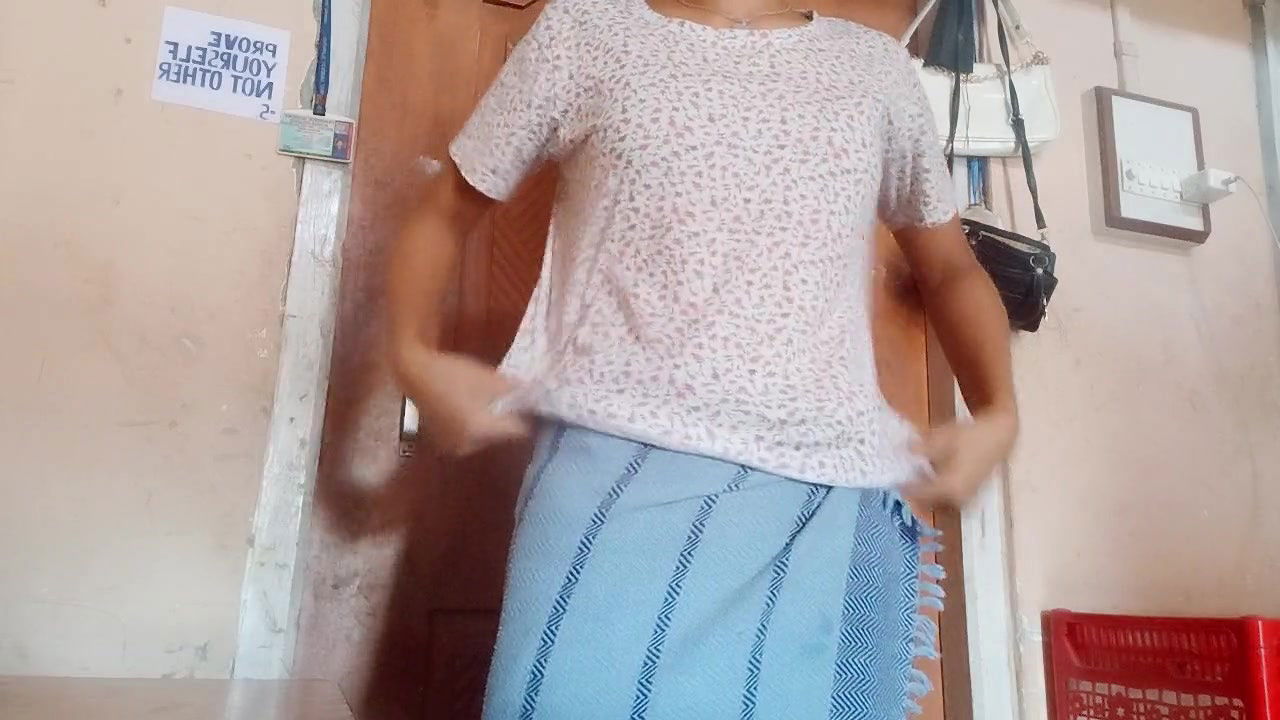 Desi girl after bath very hot