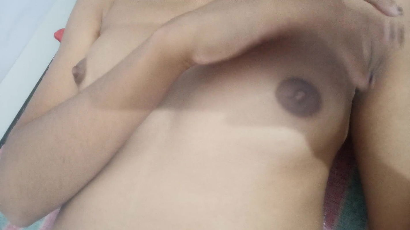 Desi Cute Girl Showing Boobs and Pussy 17