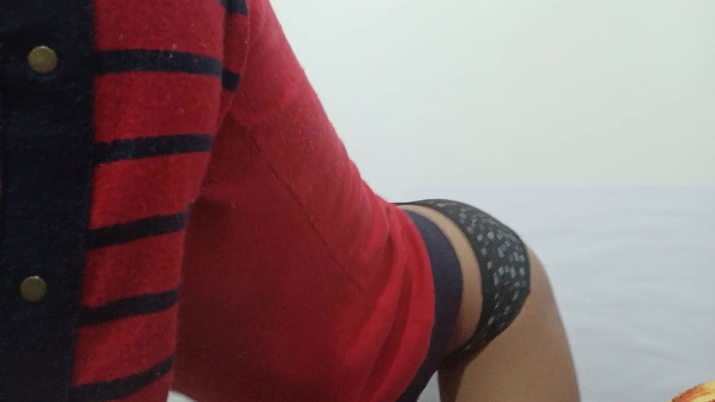 Desi Cute Girl Showing Boobs and Pussy 10