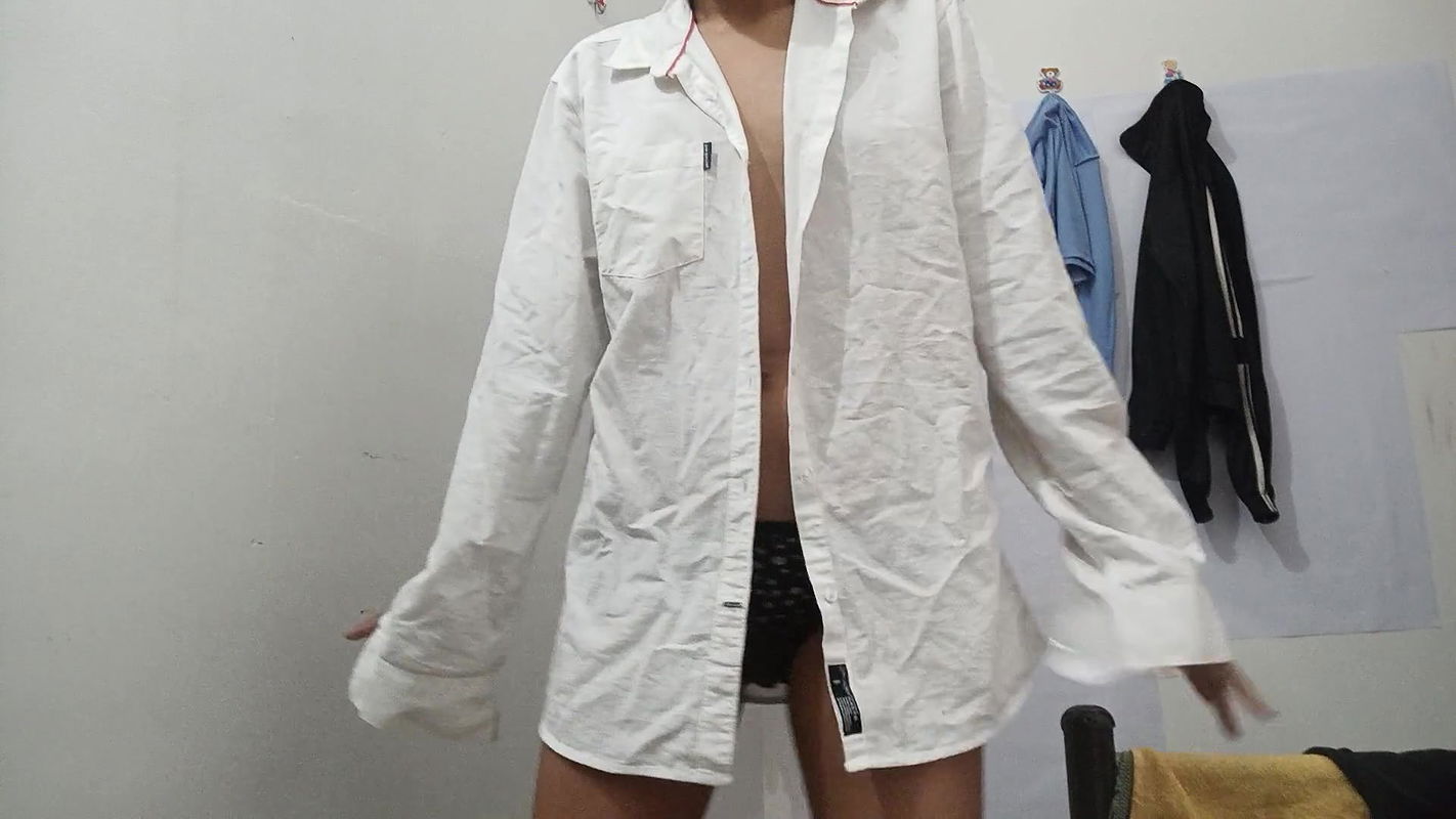 Desi Cute Girl Showing Boobs and Pussy 5