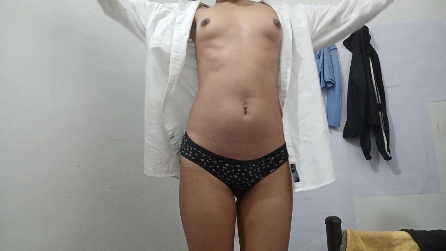 Desi Cute Girl Showing Boobs and Pussy 5