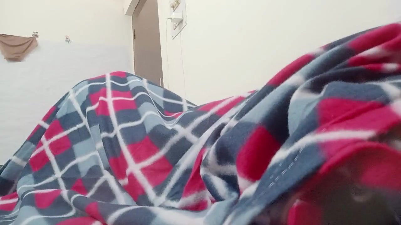 Cute Desi Girl Shows Her Boobs and Hairy Pussy