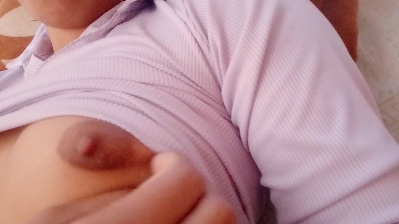 Cute Desi College Girl Playing Hard in Rain Boobies Shake