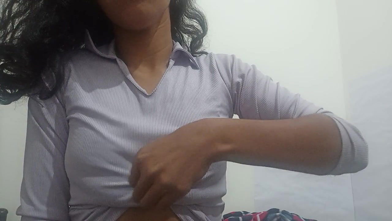 Bridget Is One Sexy Solo Babe! Solo