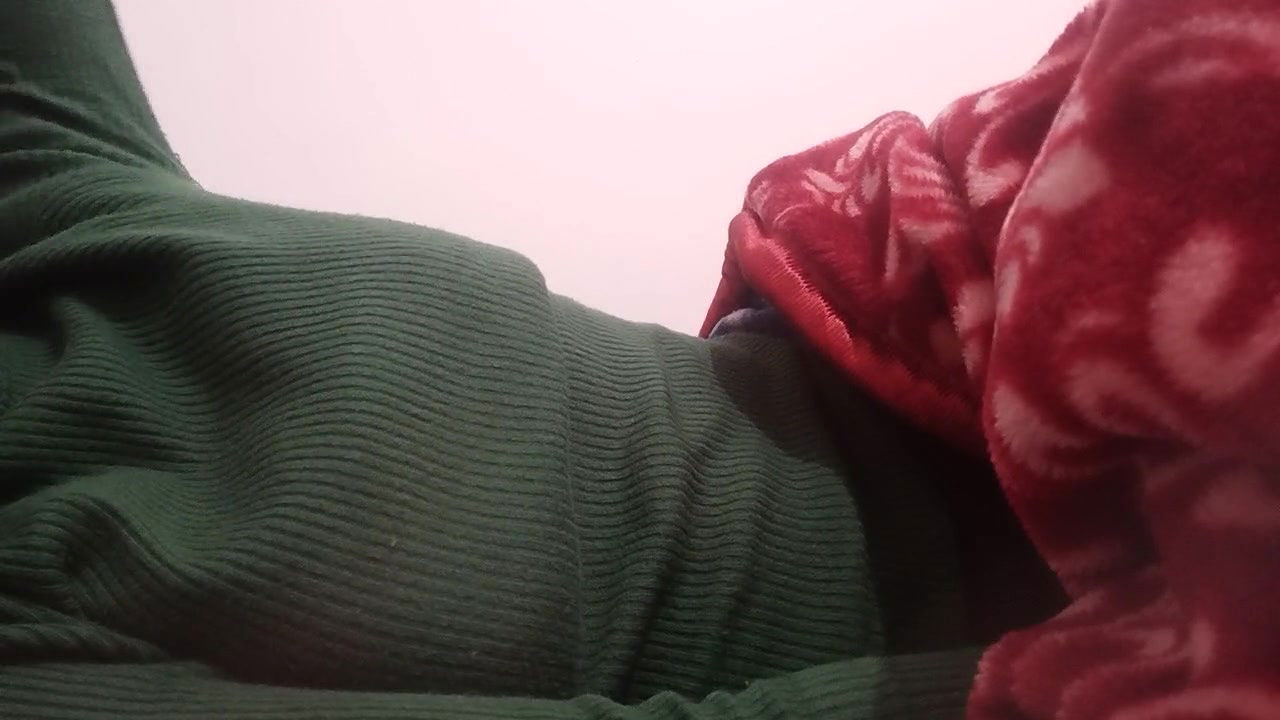 Beautiful Indian girl showing boobs. Desi Girl Fun