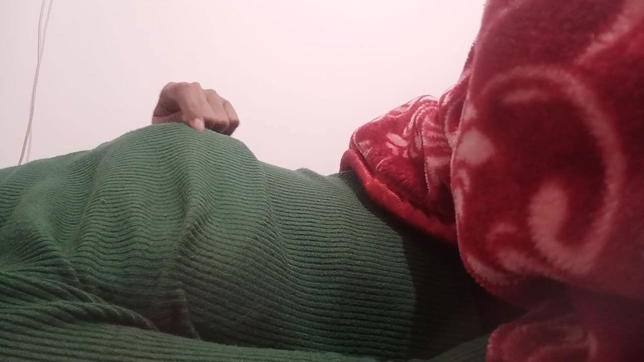 Beautiful Indian girl showing boobs. Desi Girl Fun