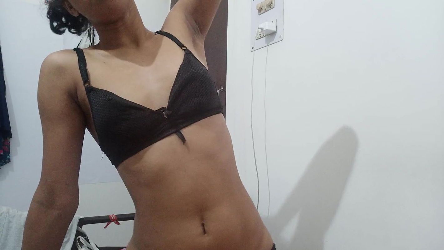 19y Old College Girl Boobs Show on Video Call