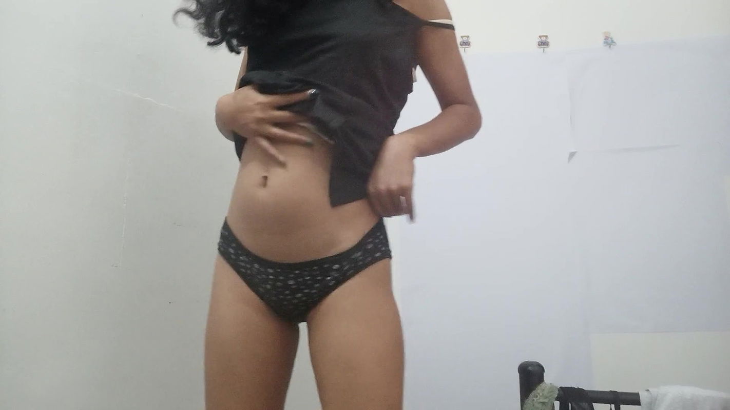 19 Year Old Teen Queen Gets Naked For You 8