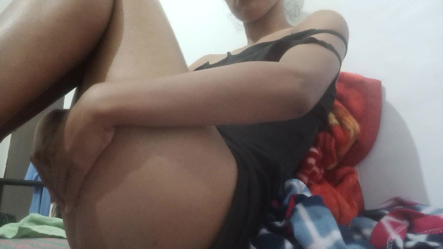 18 year old tight pussy masturbation. Desi Girl Fun