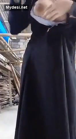 Desi Girl In Burka Showing Boobs