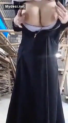 Desi Girl In Burka Showing Boobs