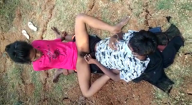 Desi lover fucking outdoor