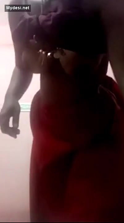 Desi aunty nude bath