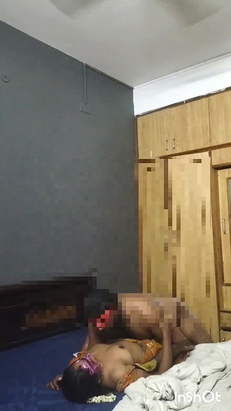 Tamil Wife Cuddling Kissing Boob Show Fuck in Front and Back