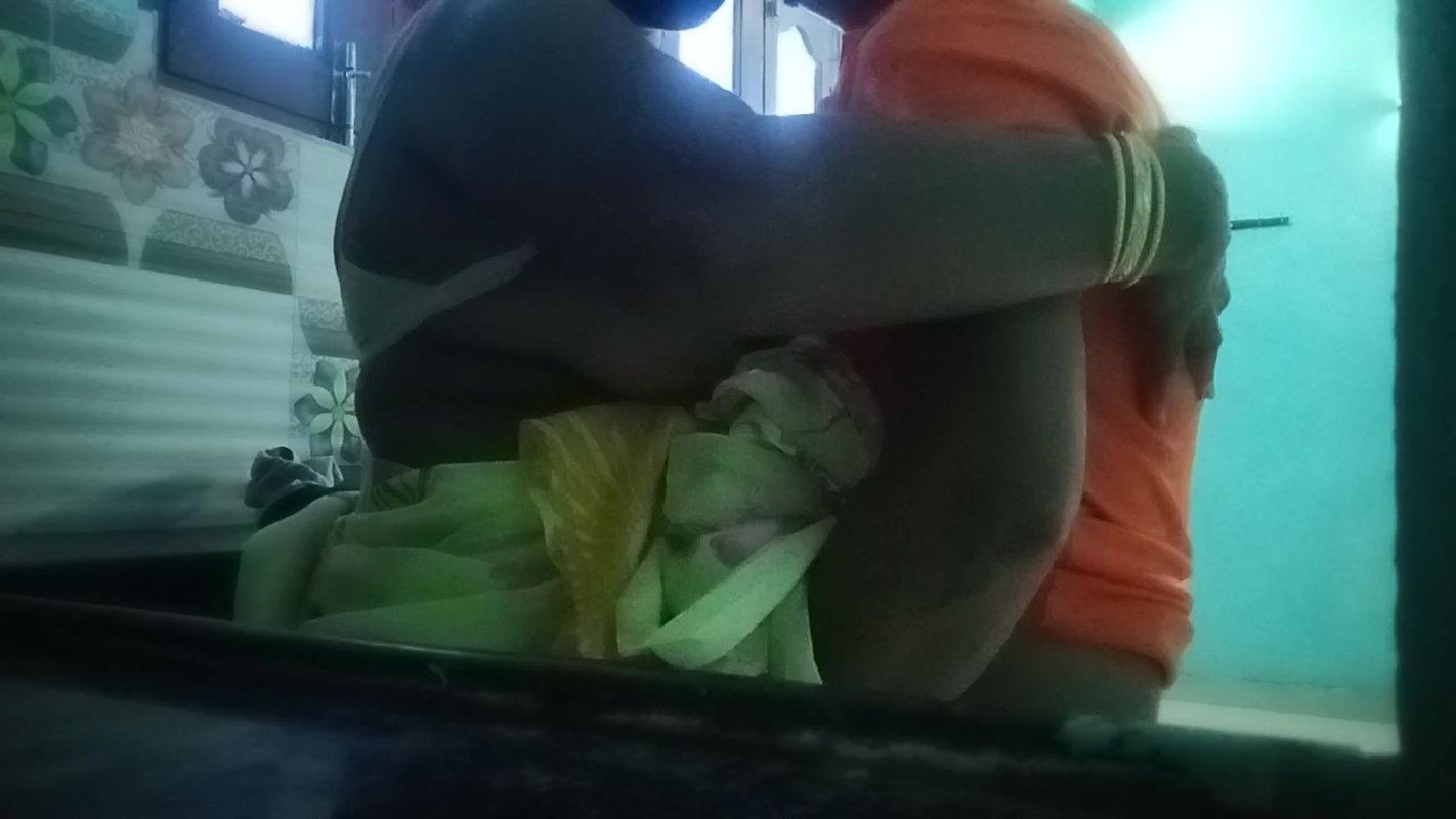 Vizag Telugu House Wife Reality Husband Fucks in Kitchen Doggy Style Hard-core Dirty Talk Telugu-fuckers