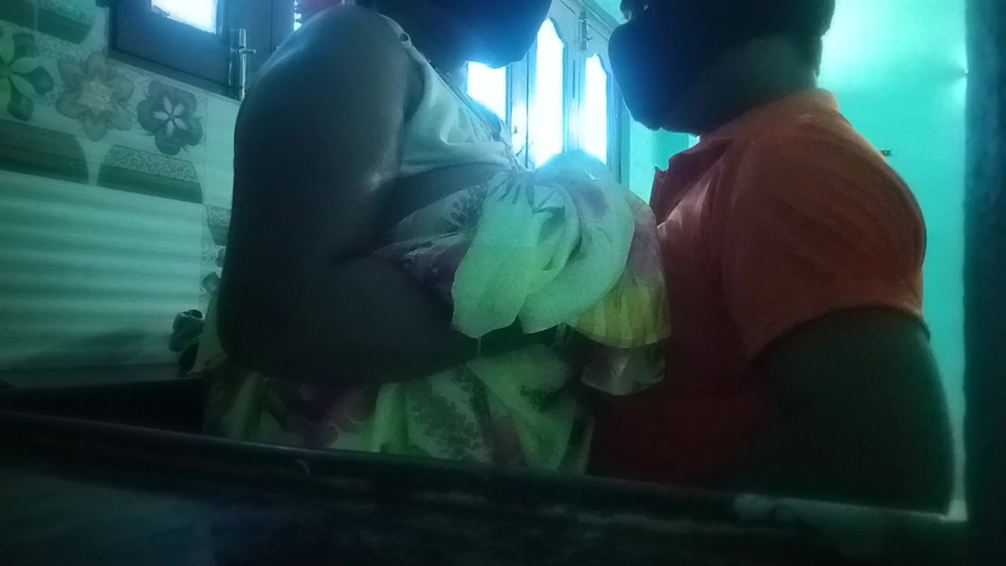 Vizag Telugu House Wife Reality Husband Fucks in Kitchen Doggy Style Hard-core Dirty Talk Telugu-fuckers