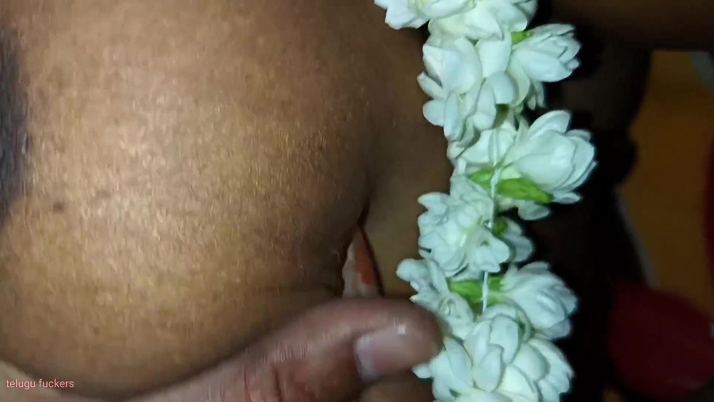 Telugu Stepsister Jasmine Putting Doggy Style Fucking with Stepbrother Bigboobs Puffy Nipples Massage