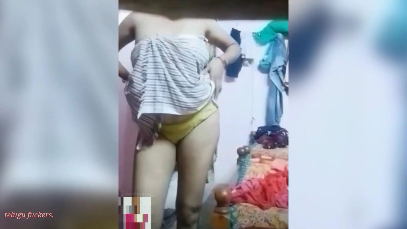 Telugu Hot Girl Towel Bath Showing for Step Brother Big Boobs Dirty Talking About Fucking