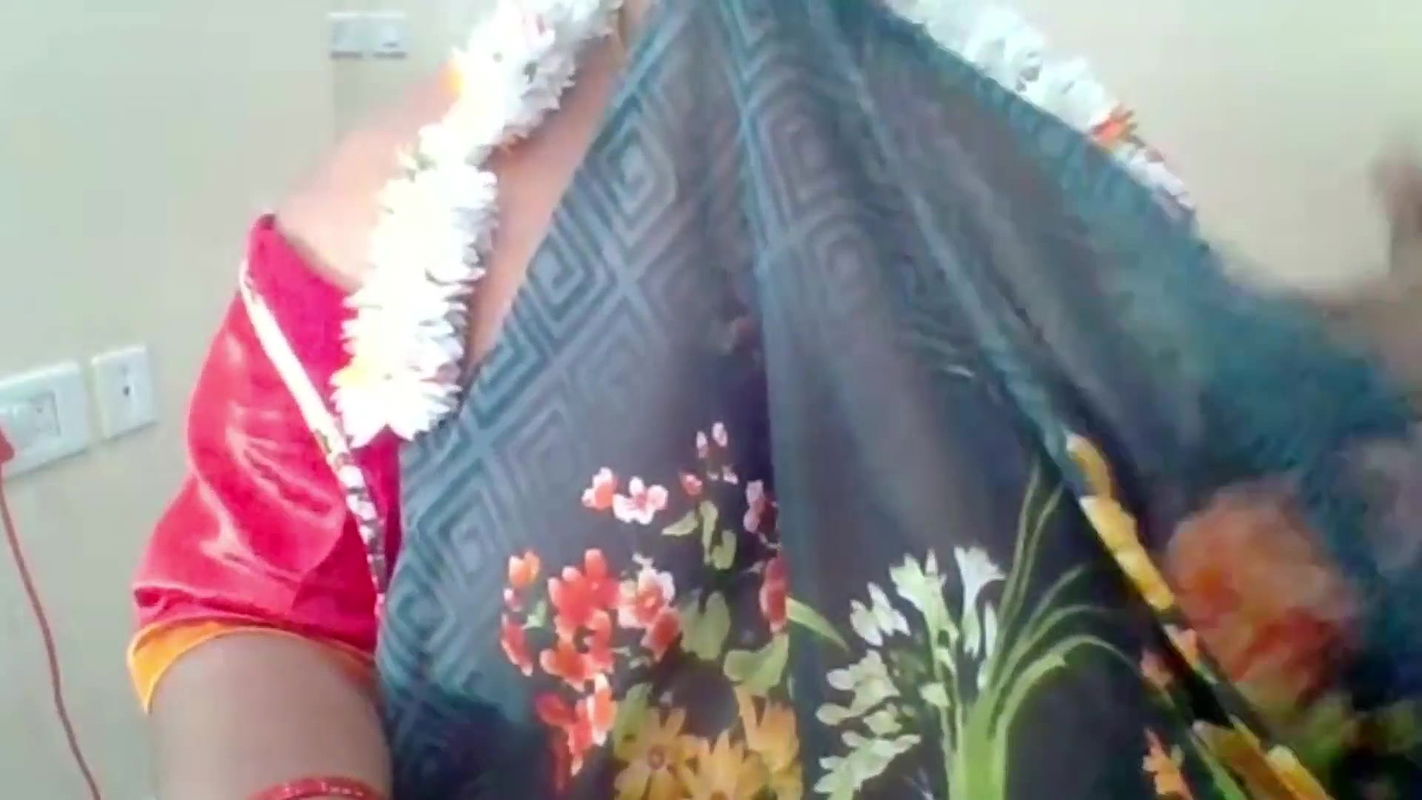 Telugu Blue Saree Aunty Open Bigboobs Sucking Puffy Nipples Sucking Dirty Talking Telugu Audio